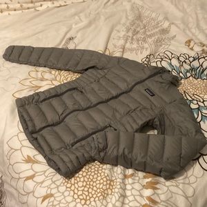 Gray Patagonia puffer jacket